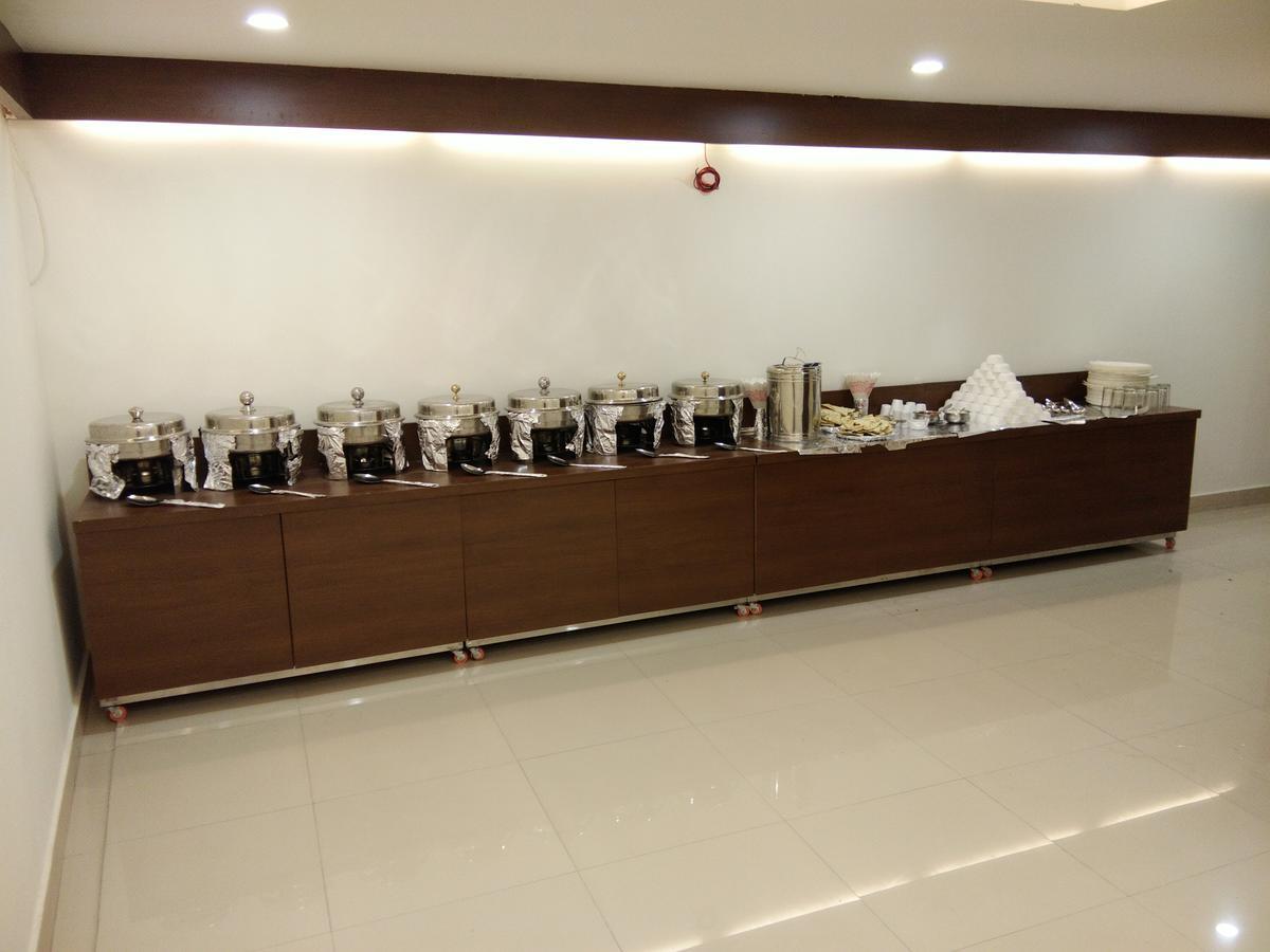 Hotel Morya Regency Hamidia Road Bhópál Exteriér fotografie